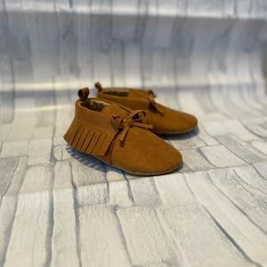 Old Navy Infants Faux Suede Moccasin Bootie